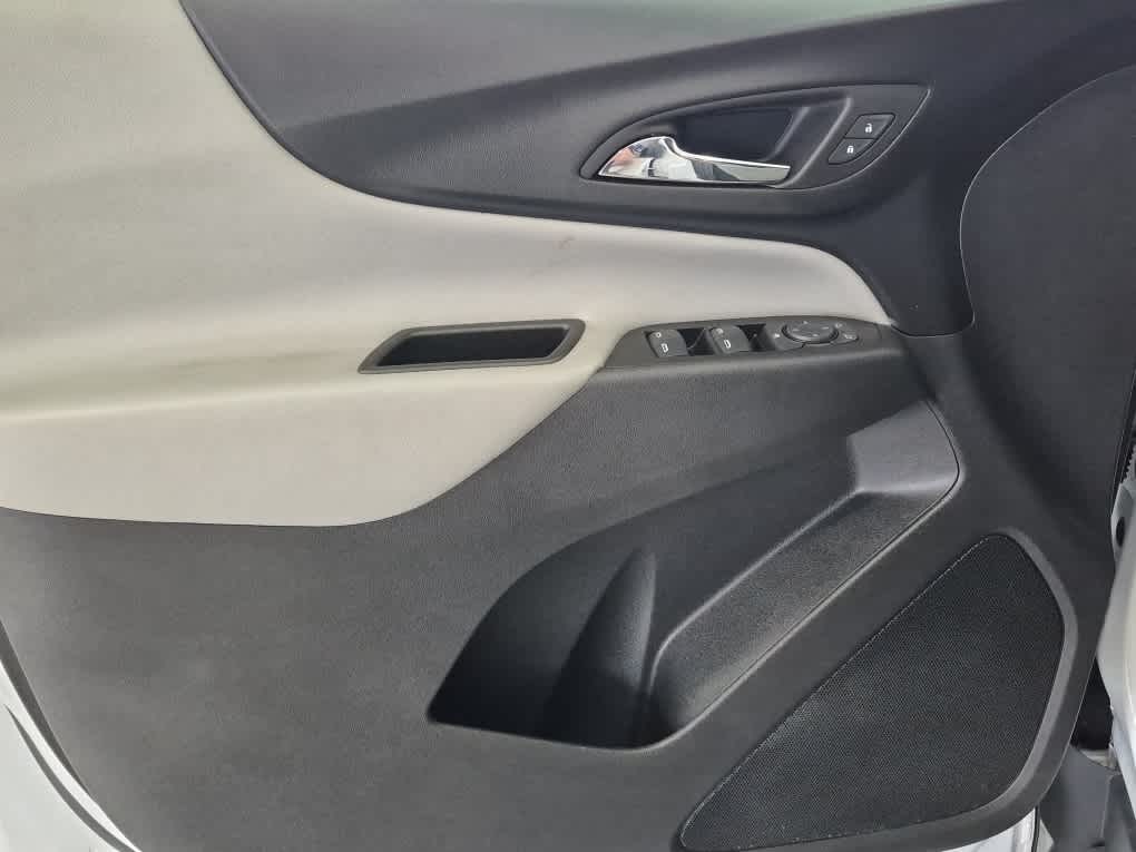 2023 Chevrolet Equinox LS - Summit White exterior view 9