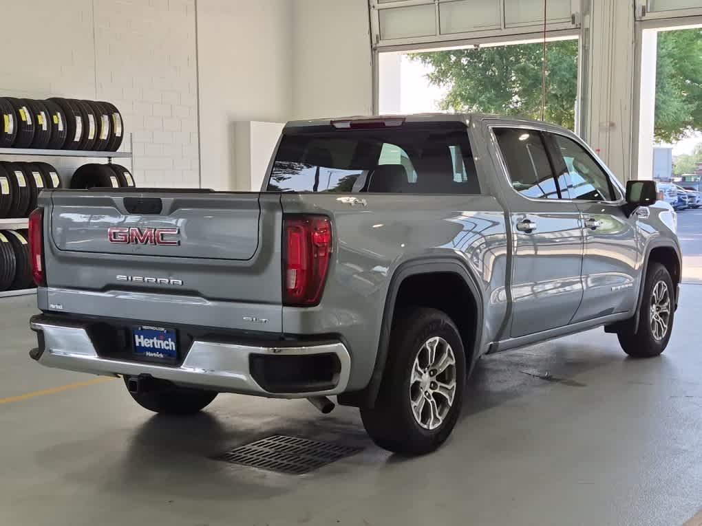 2025 GMC Sierra 1500 SLT - Sterling Metallic exterior view 3