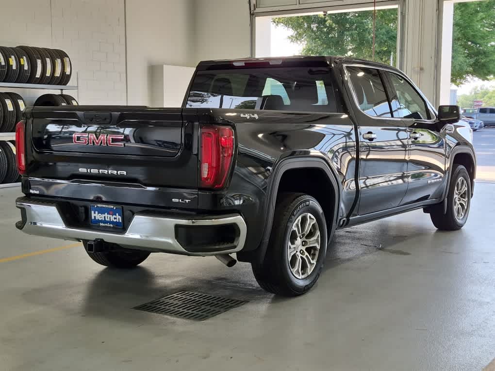 2025 GMC Sierra 1500 SLT - Onyx Black exterior view 3