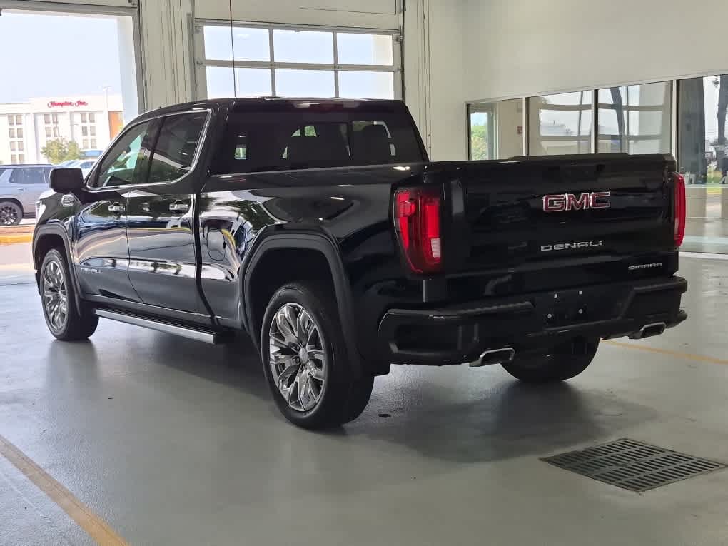 2025 GMC Sierra 1500 Denali - Onyx Black exterior view 4