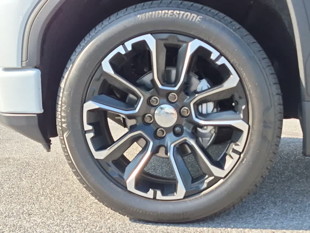 2026 GMC Sierra 1500 Denali - Glacier White Tricoat exterior view 7