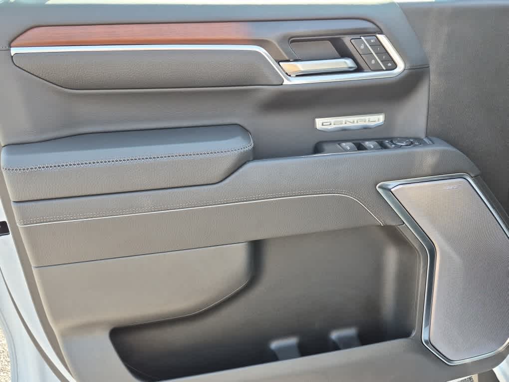 2026 GMC Sierra 1500 Denali - Glacier White Tricoat exterior view 11