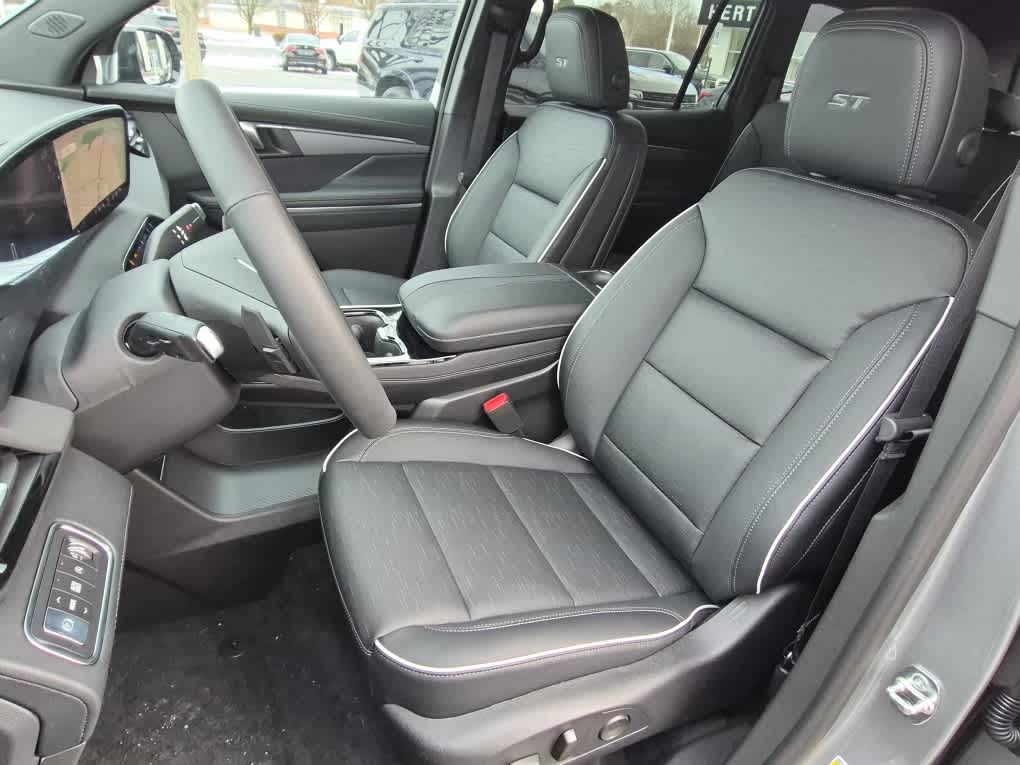 2026 Buick Enclave Sport Touring - Moonstone Gray Metallic exterior view 12