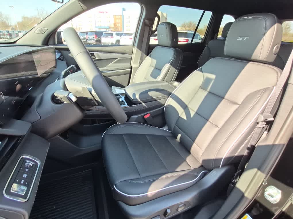 2026 Buick Enclave Sport Touring - Ebony Twilight Metallic exterior view 12