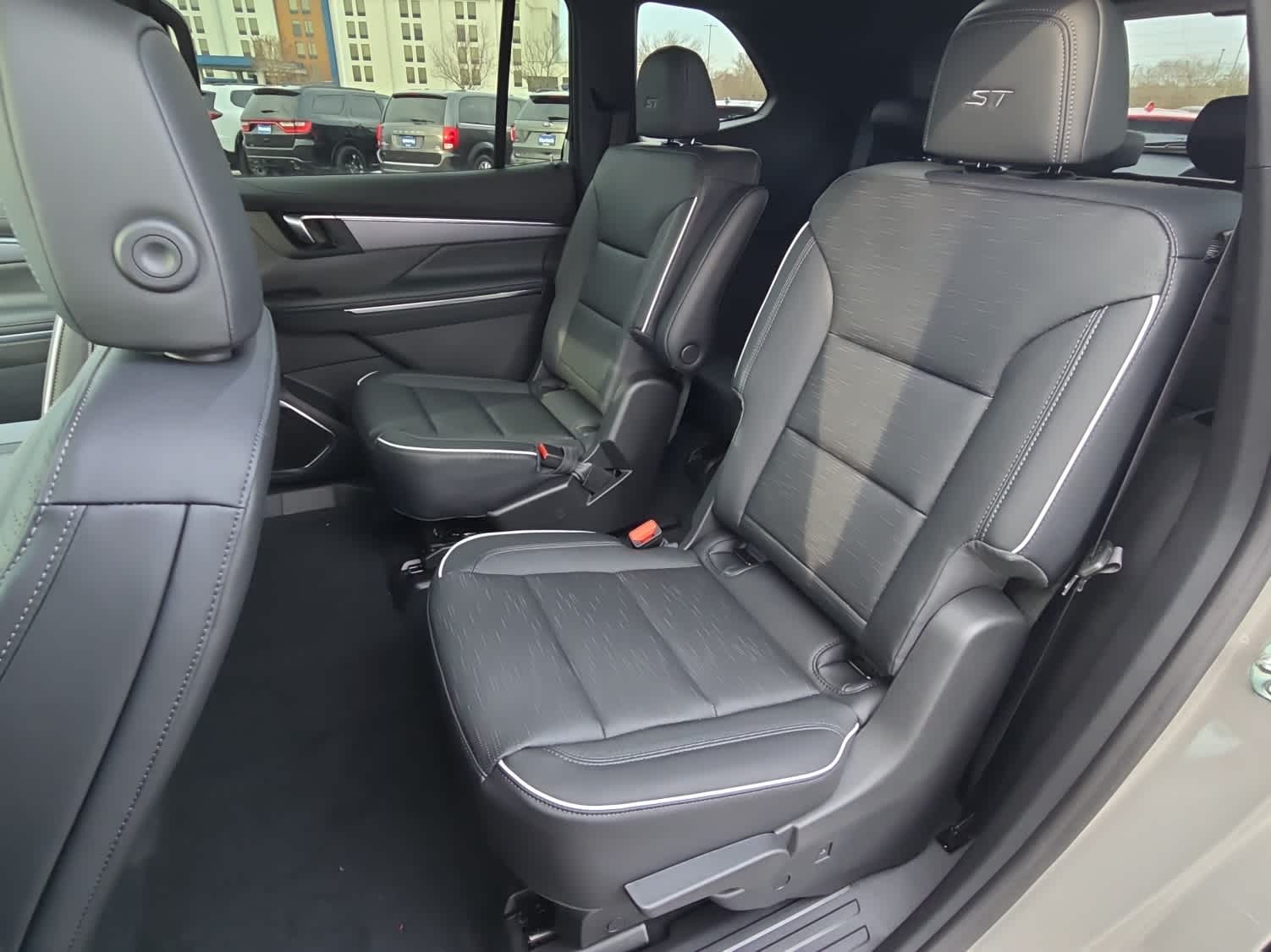 2026 Buick Enclave Sport Touring - Stone Metallic exterior view 8