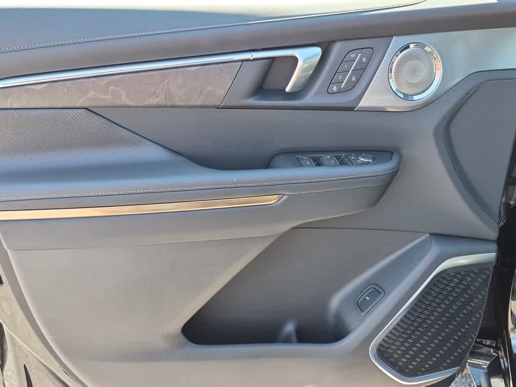 2026 Buick Enclave Avenir - Ebony Twilight Metallic exterior view 11
