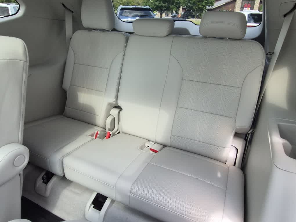 2026 Buick Enclave Avenir - Moonstone Gray Metallic exterior view 7