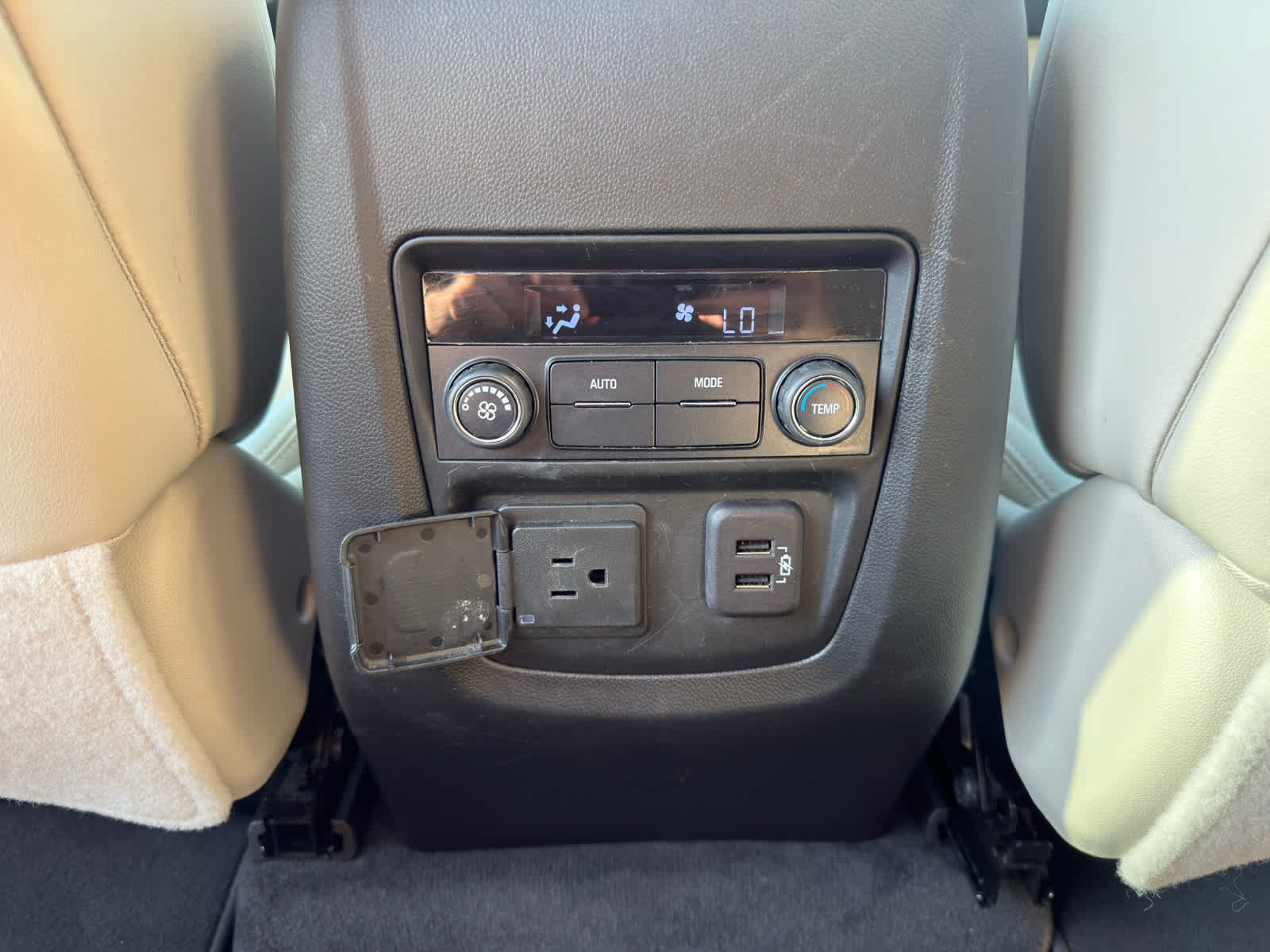 2023 Buick Enclave Essence - Ebony Twilight Metallic exterior view 13