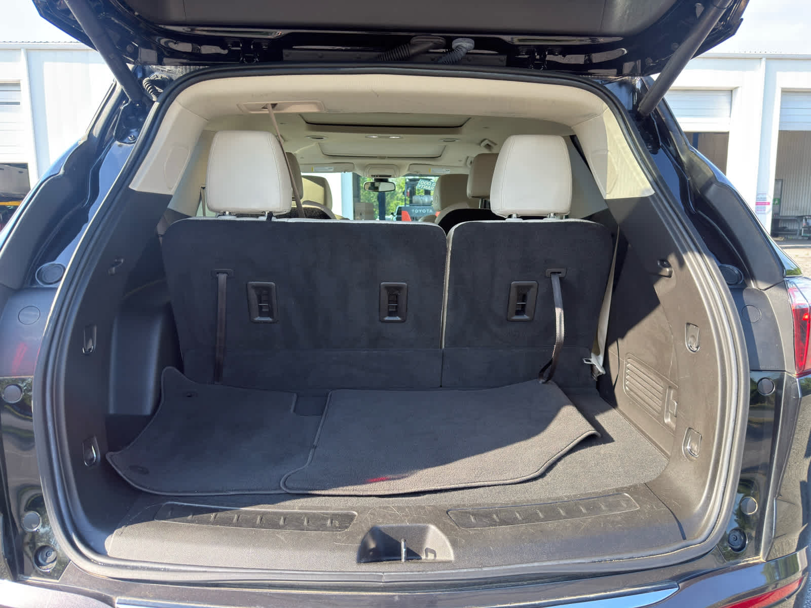 2023 Buick Enclave Essence - Ebony Twilight Metallic exterior view 10