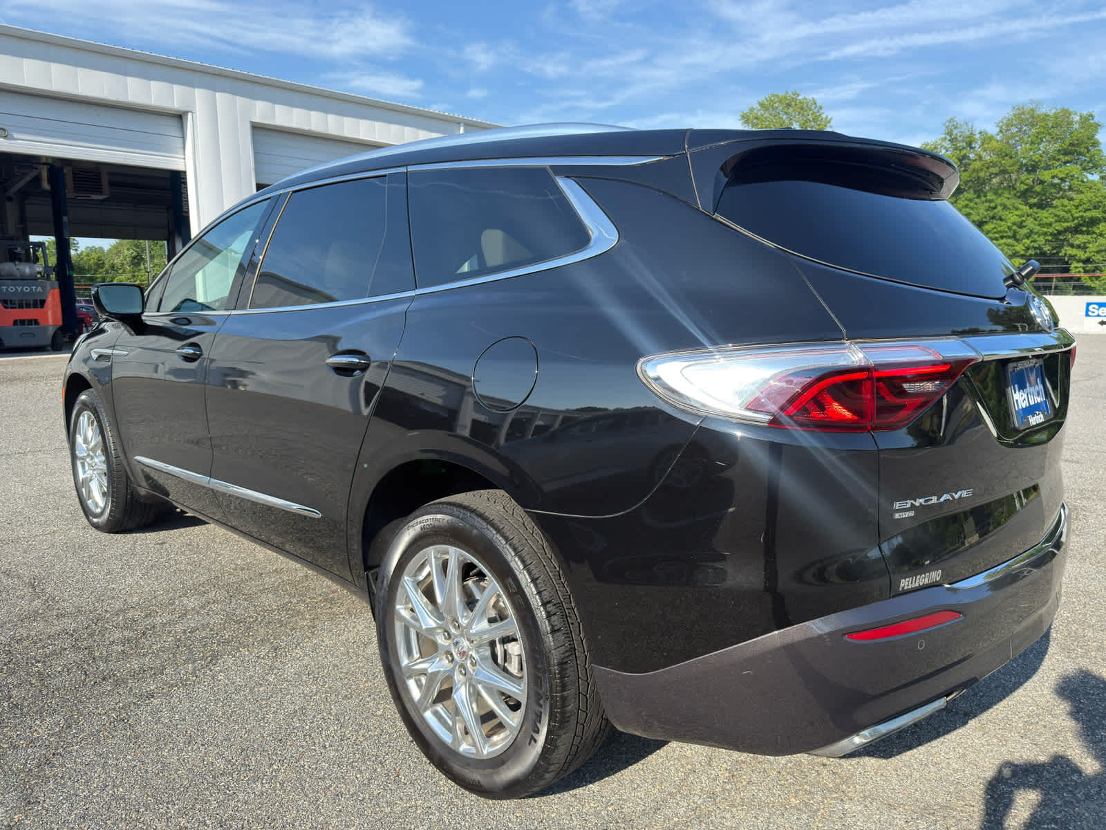 2023 Buick Enclave Essence - Ebony Twilight Metallic exterior view 3