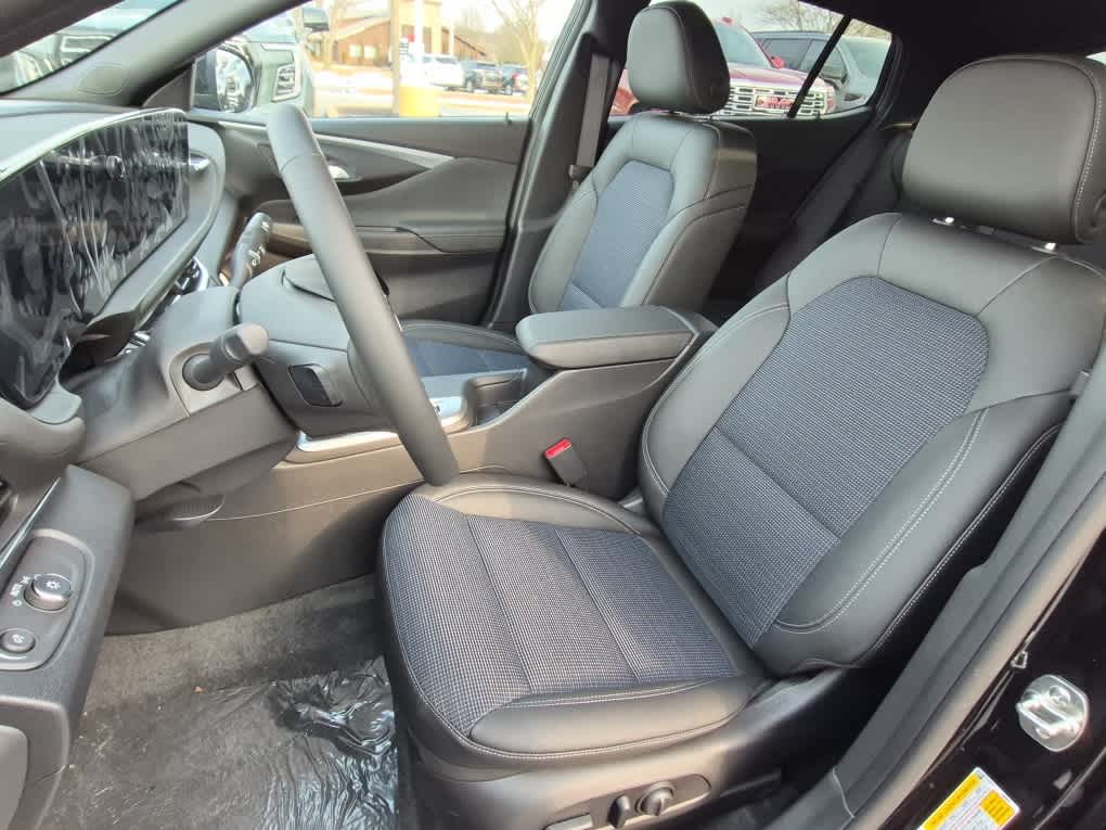2026 Buick Envista Preferred - Ebony Twilight Metallic exterior view 10