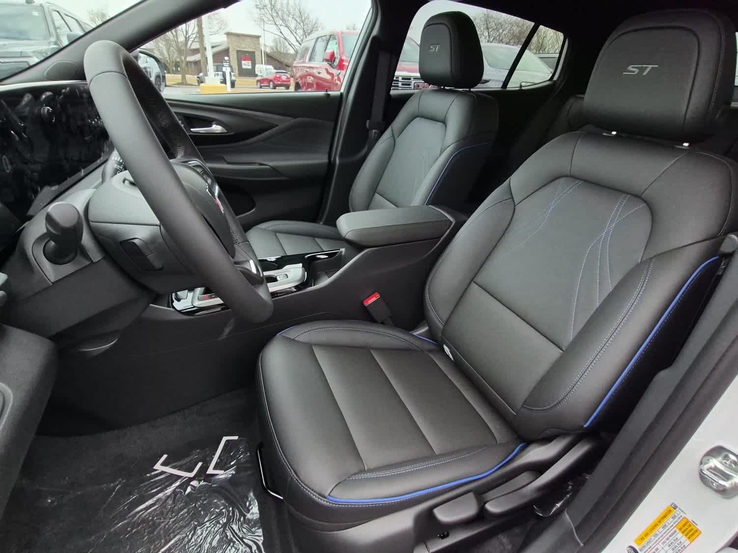 2026 Buick Envista Sport Touring - Summit White exterior view 10