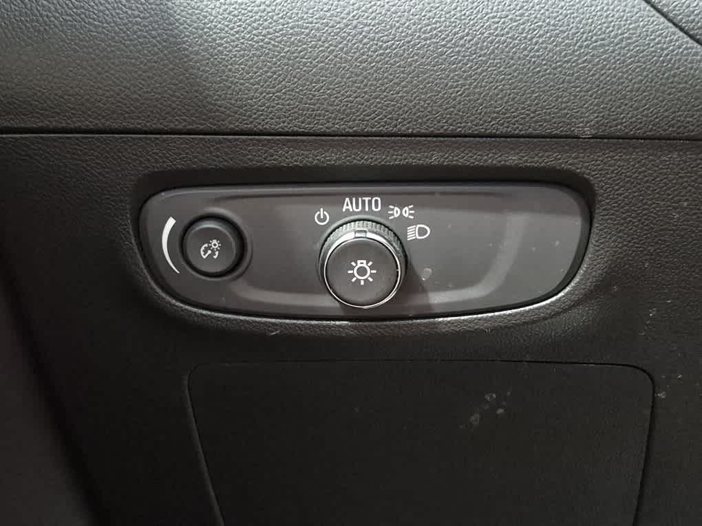 2024 Buick Encore GX Preferred - Moonstone Gray Metallic exterior view 17