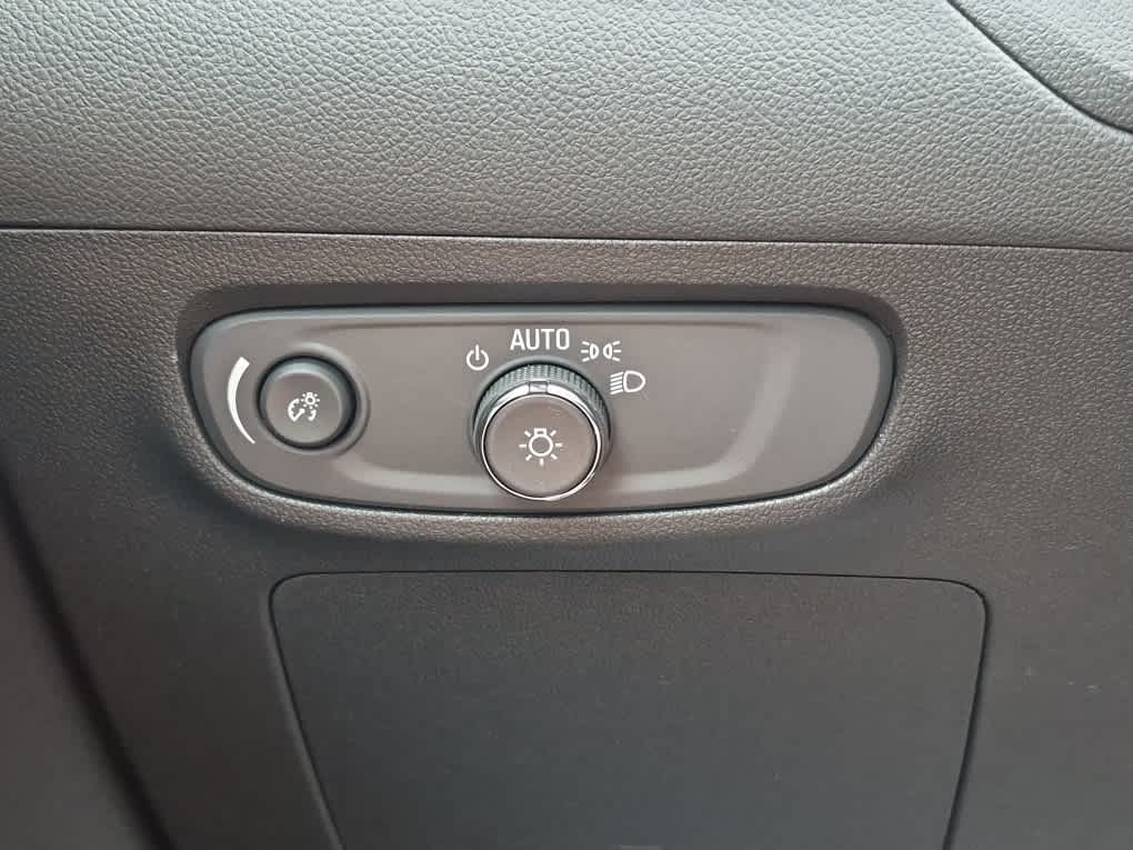 2026 Buick Encore GX Sport Touring - Summit White exterior view 18