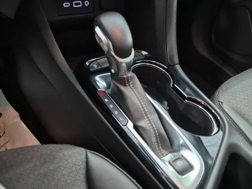 2022 Buick Encore GX Select - Summit White exterior view 12