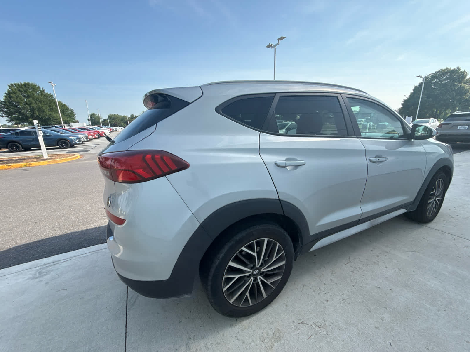 2020 Hyundai Tucson SEL - Stellar Silver exterior view 6