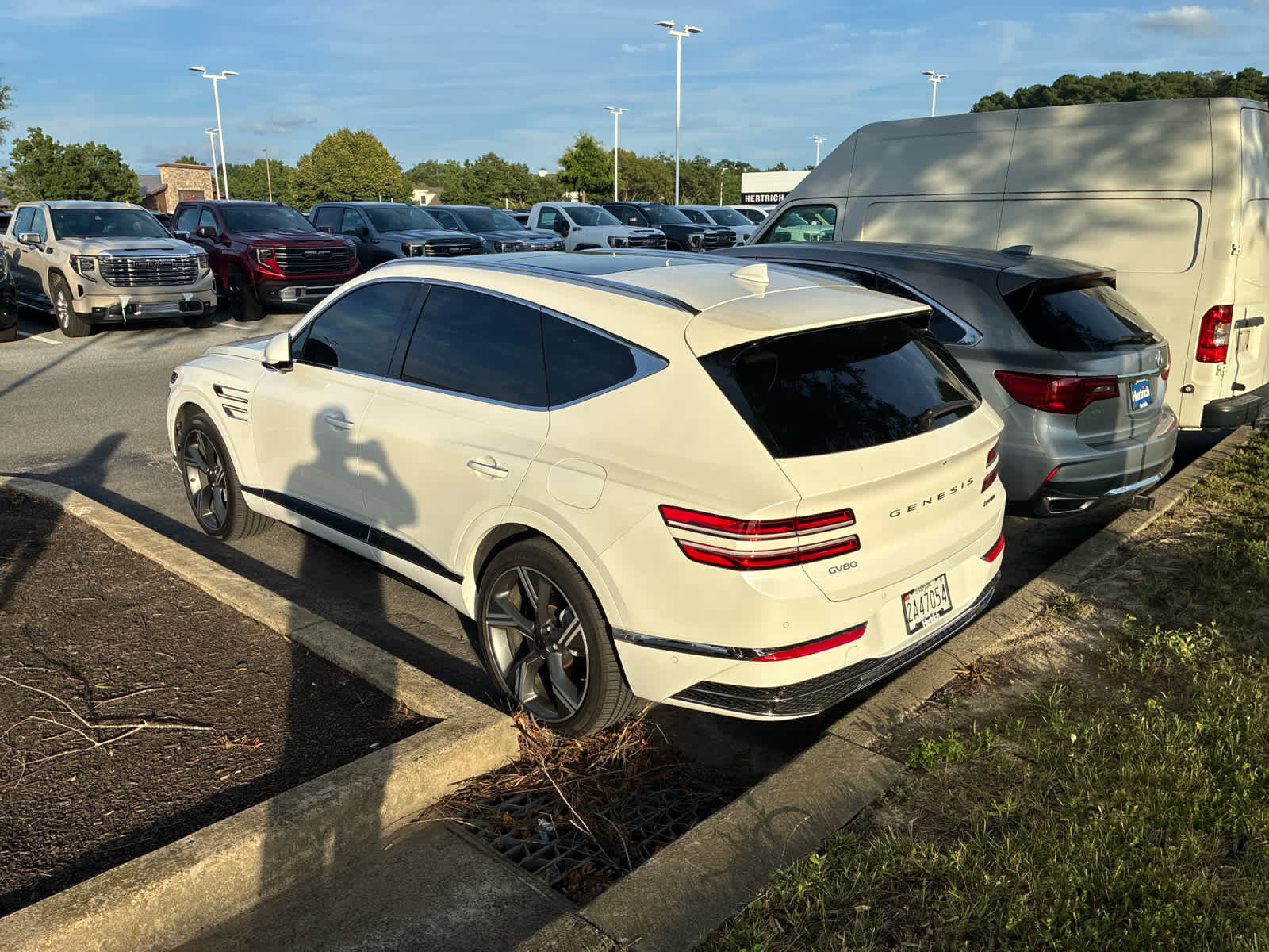 2025 Genesis GV80 3.5T Prestige - Uyuni White exterior view 5