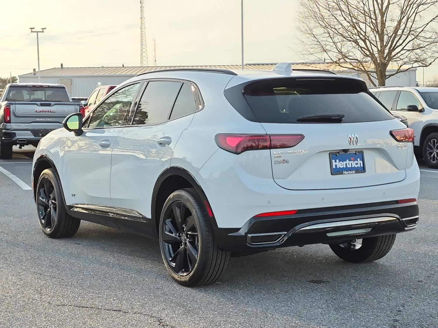 2026 Buick Envision Sport Touring - Iridescent White Tricoat exterior view 4