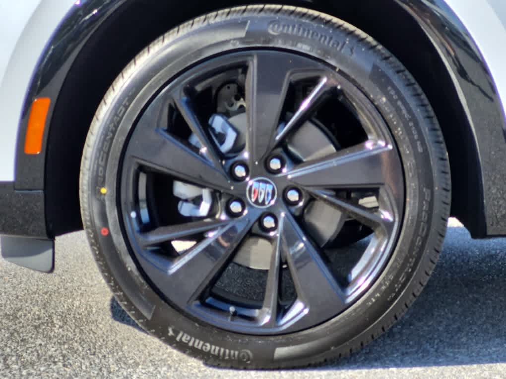 2026 Buick Envision Sport Touring - IRIDESCENT WHITE TRICOAT exterior view 6