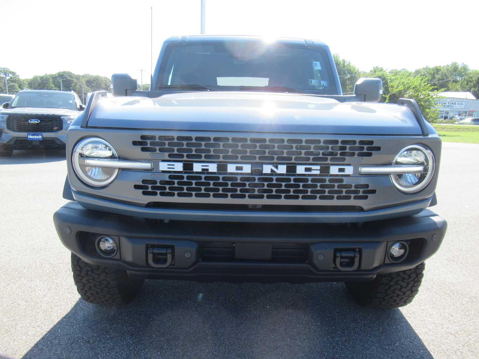 View vehicle photo 2