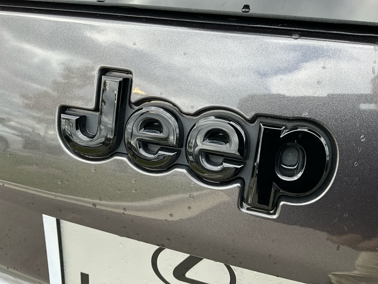 2020 Jeep Cherokee Altitude 16