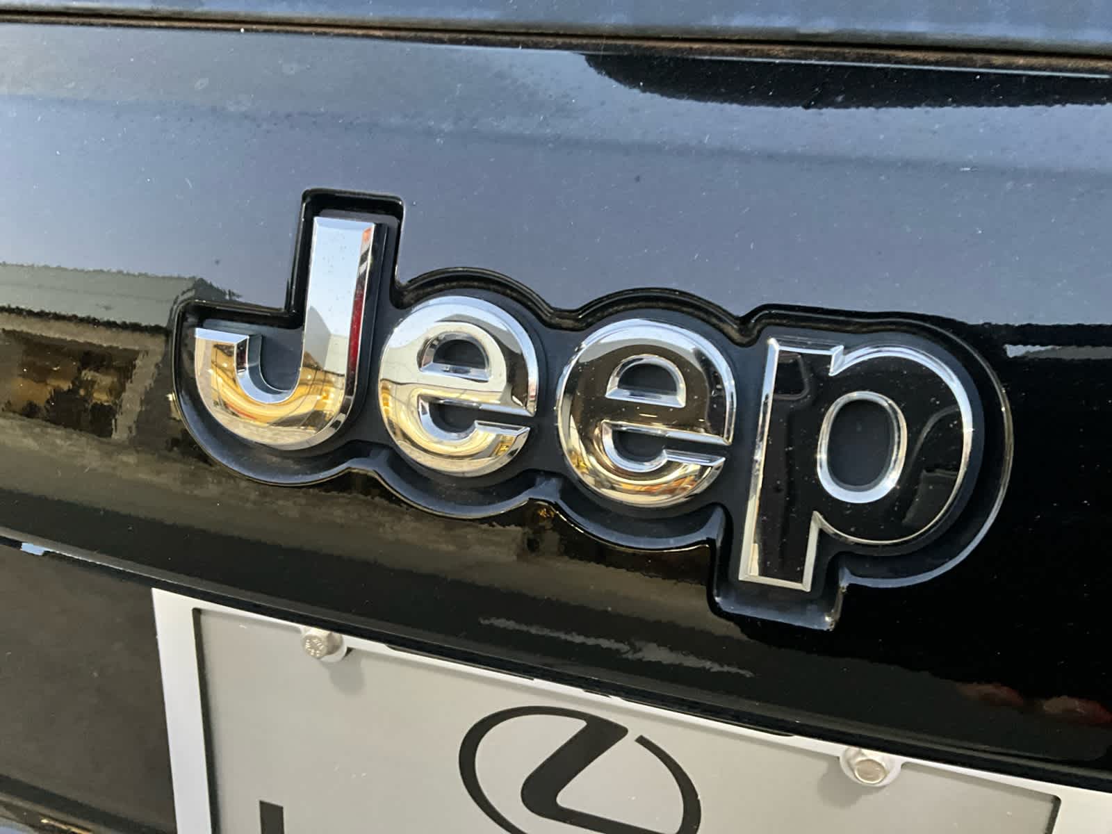 2018 Jeep Grand Cherokee Limited 16