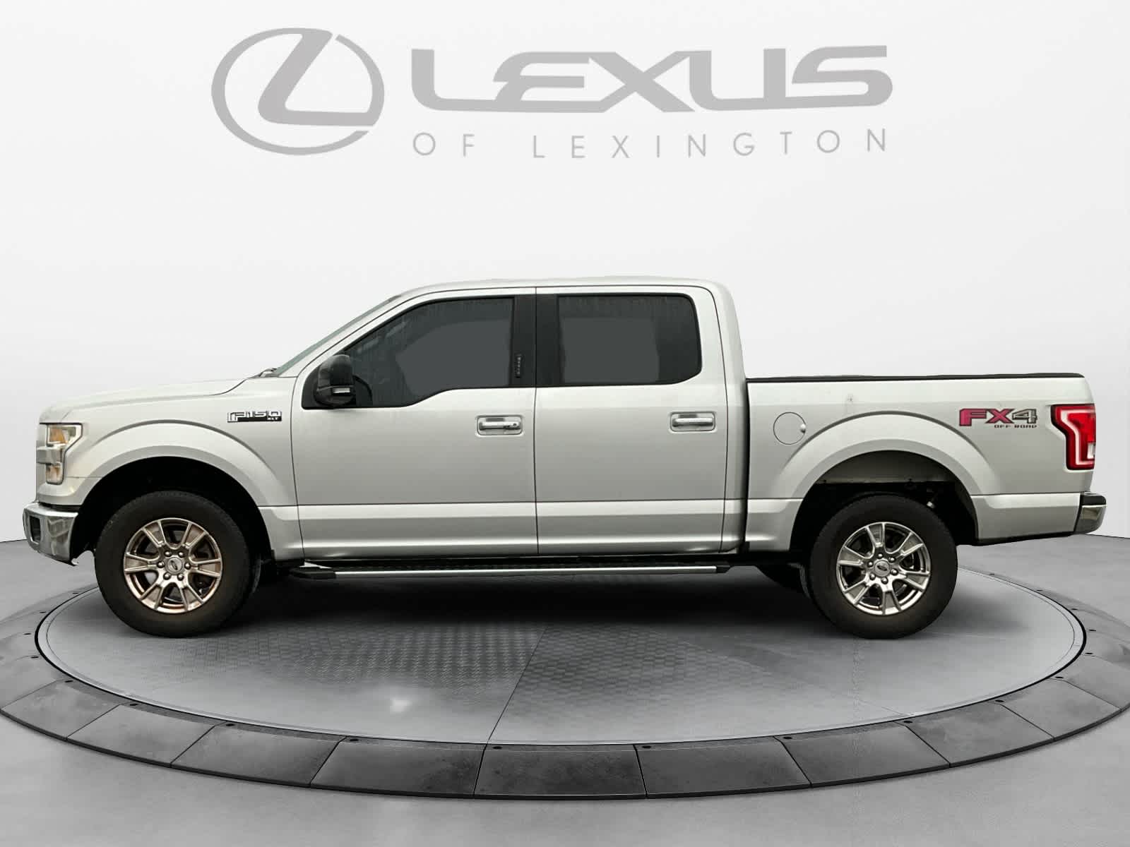 2016 Ford F-150 XLT 4WD SuperCrew 145 2