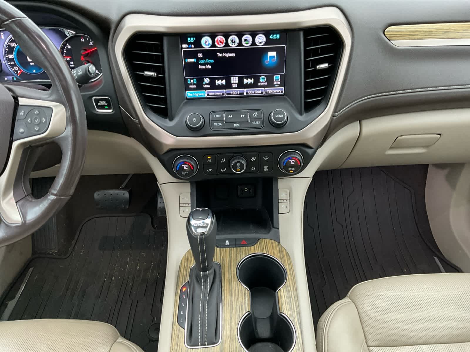 2018 GMC Acadia Denali 11