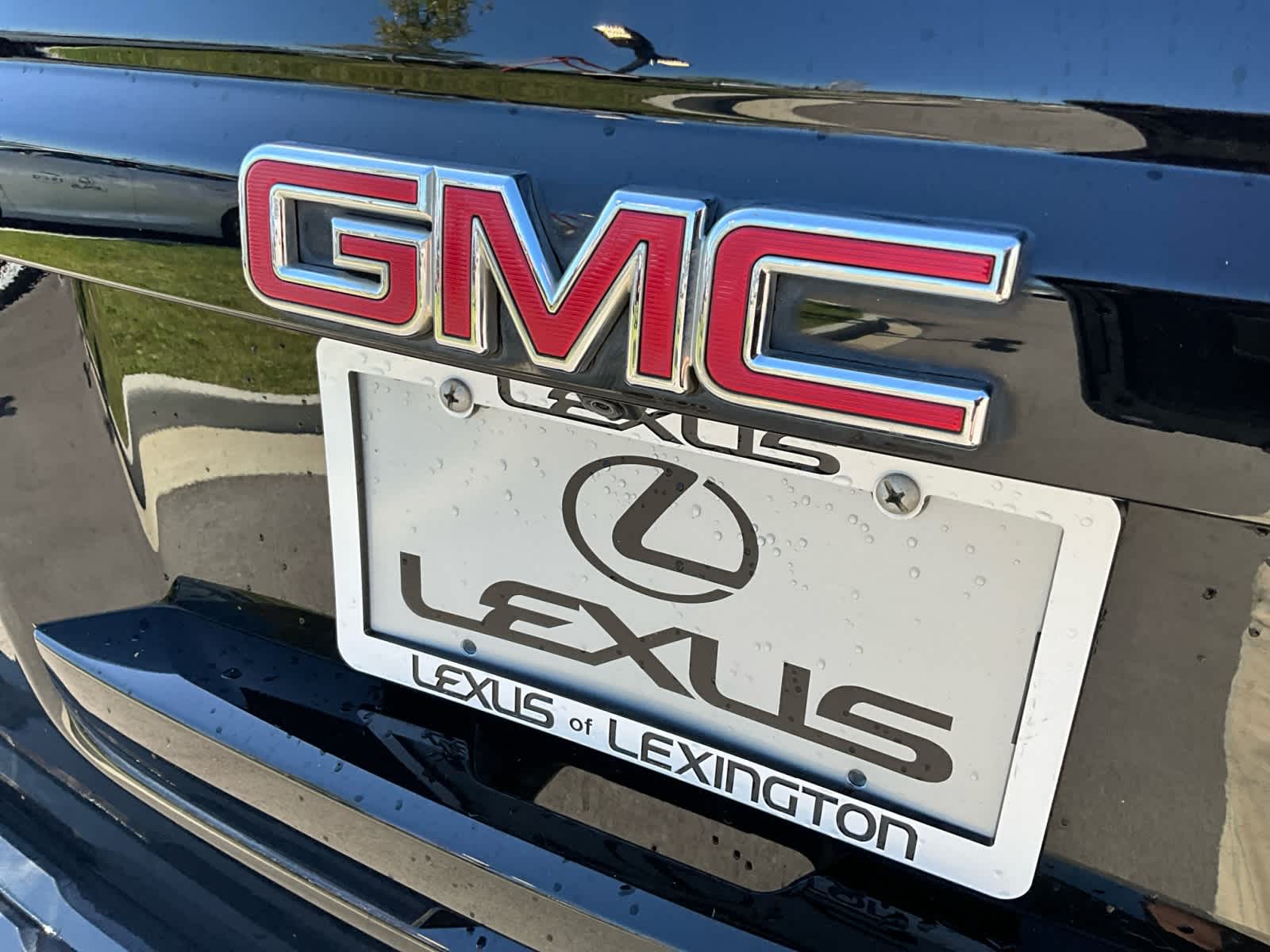 2020 GMC Yukon SLT 16