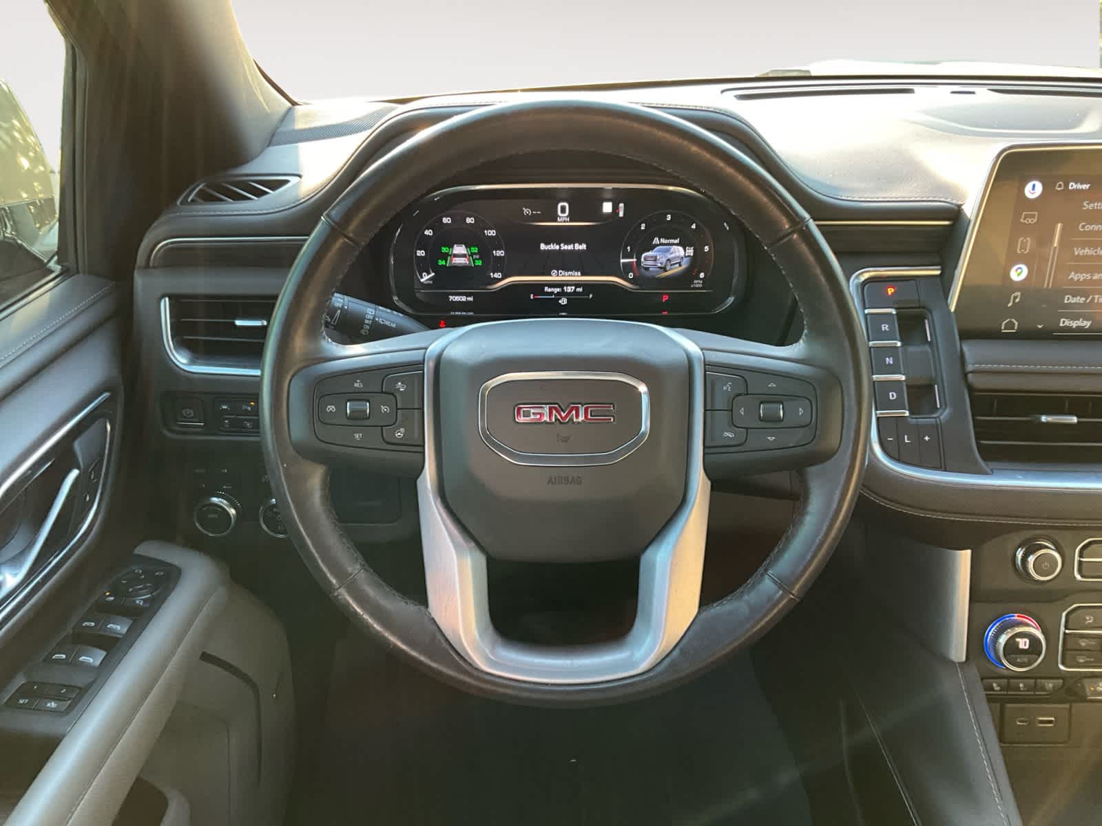 2022 GMC Yukon SLT 12