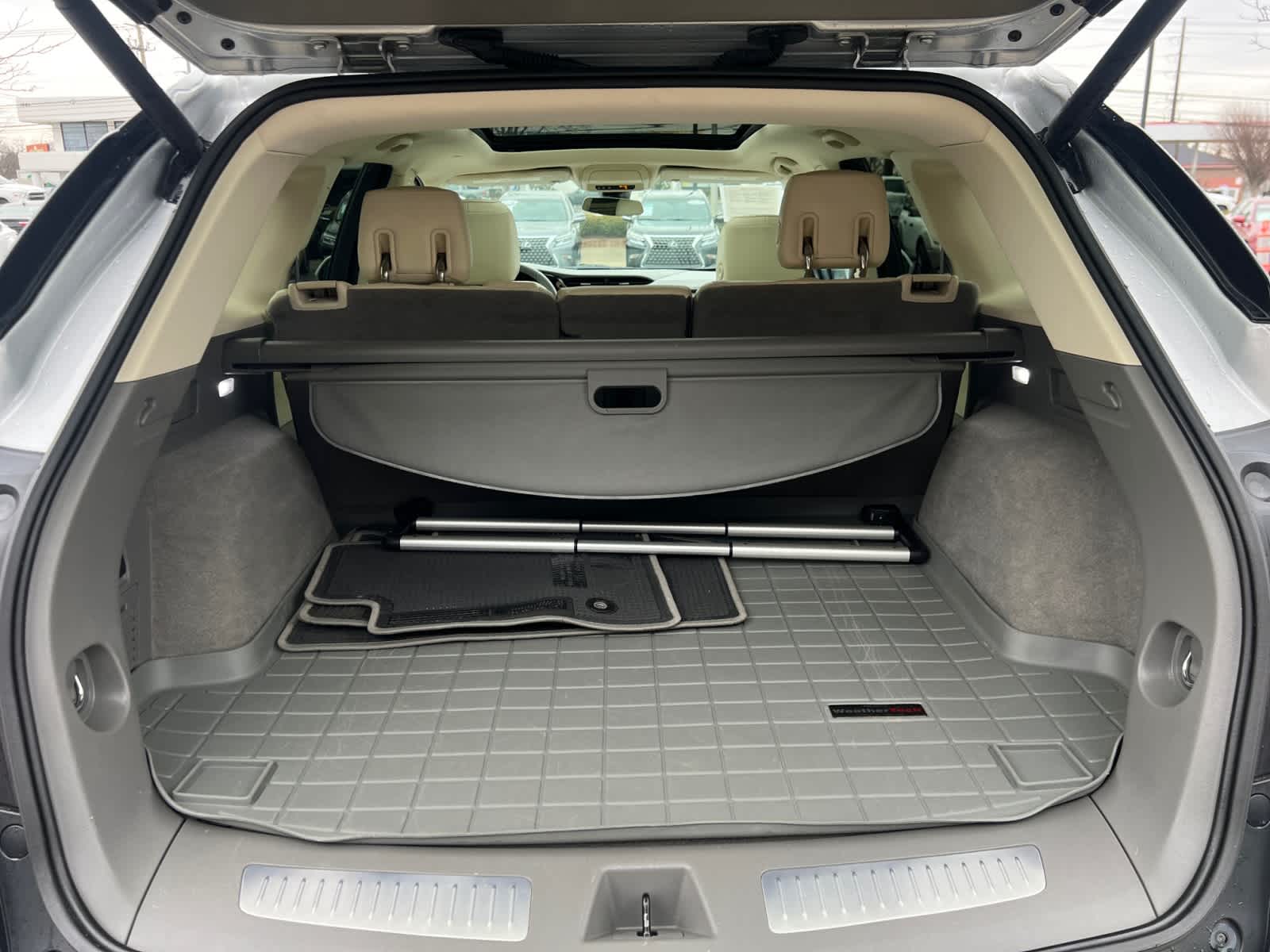 2017 Cadillac XT5 Luxury FWD 32