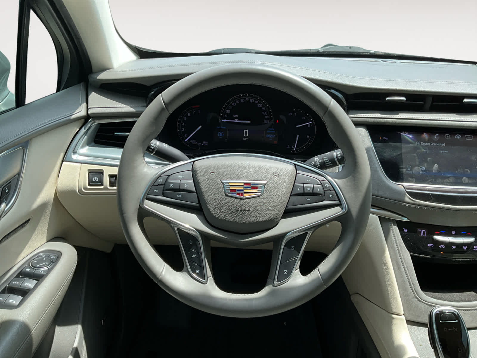 2017 Cadillac XT5 Luxury FWD 12