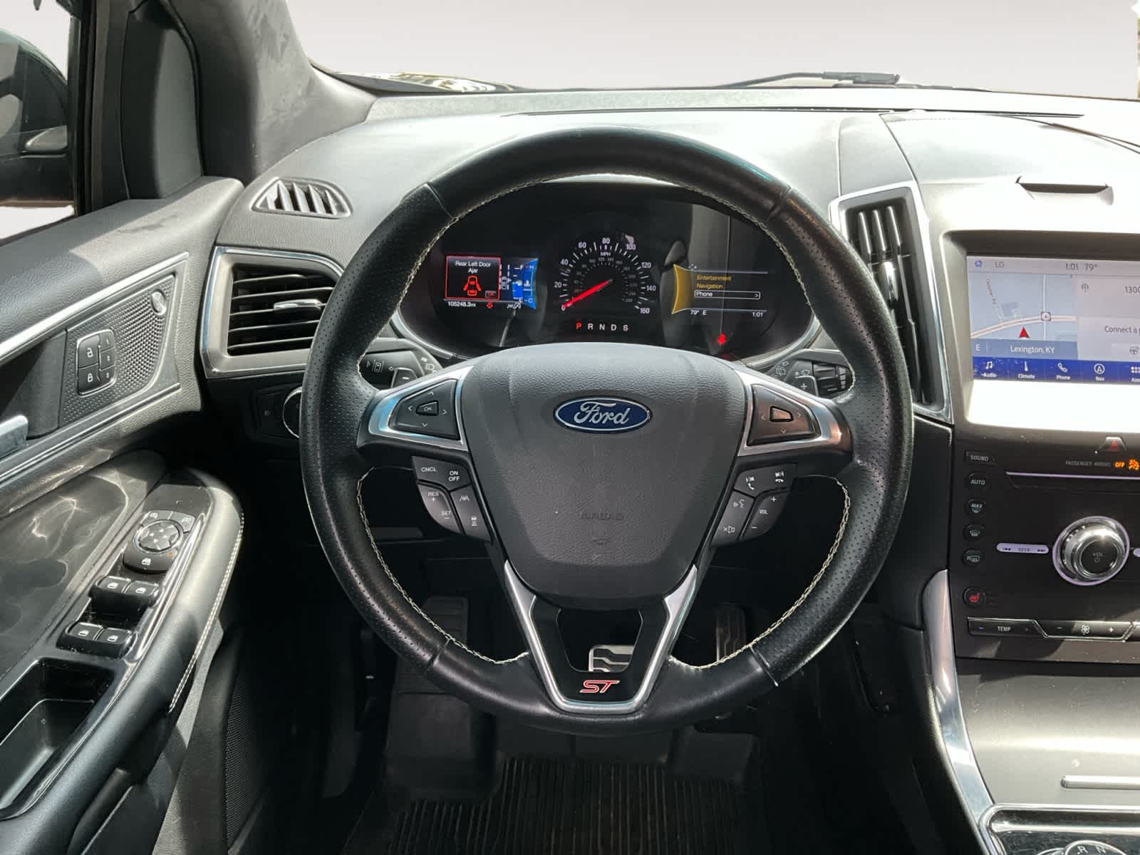 2019 Ford Edge ST 12