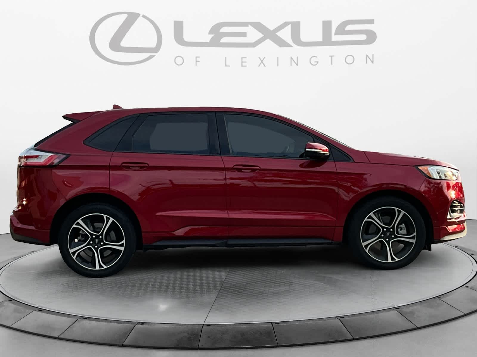 2019 Ford Edge ST 6