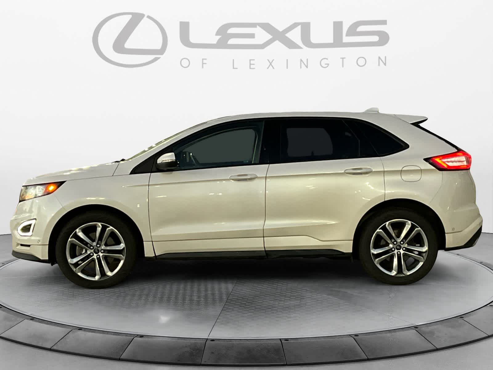 2016 Ford Edge Sport 2