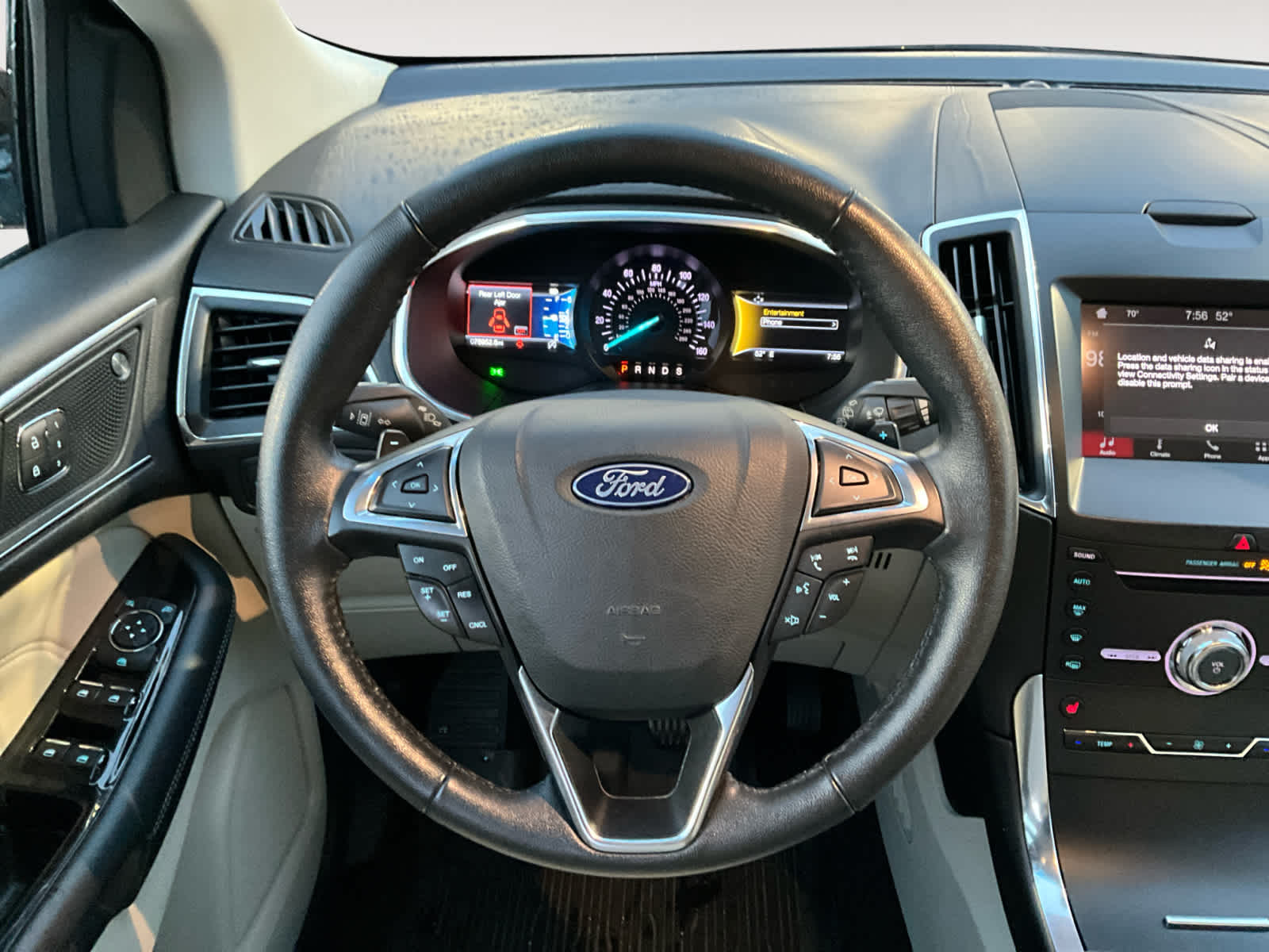 2019 Ford Edge Titanium 12