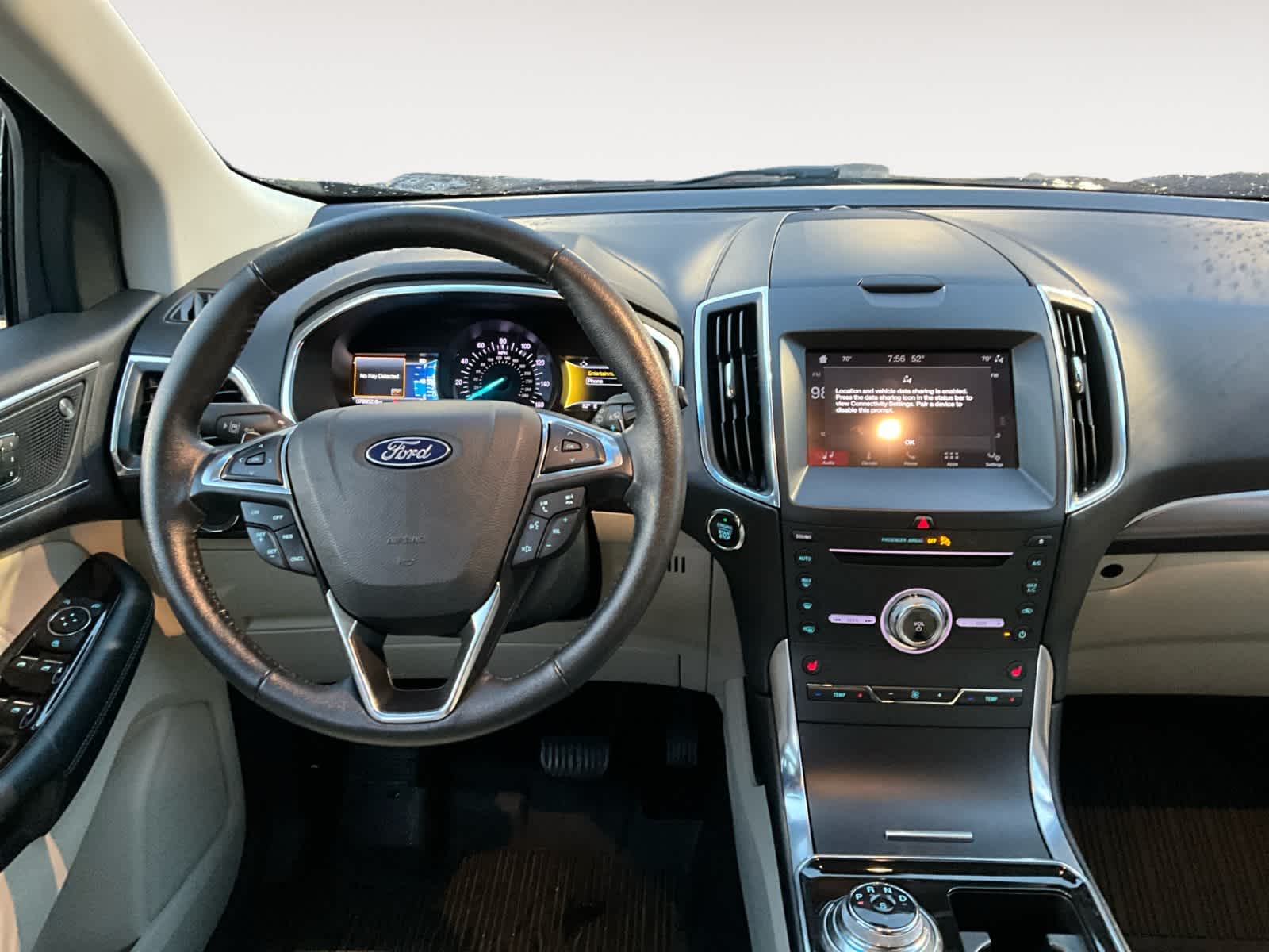 2019 Ford Edge Titanium 10