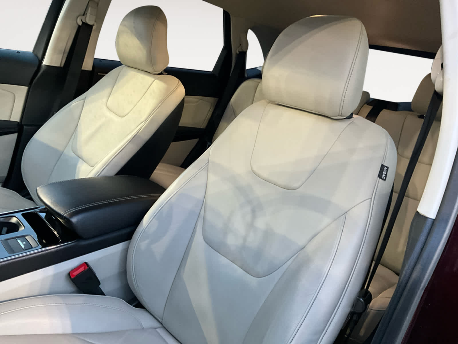 2019 Ford Edge Titanium 9