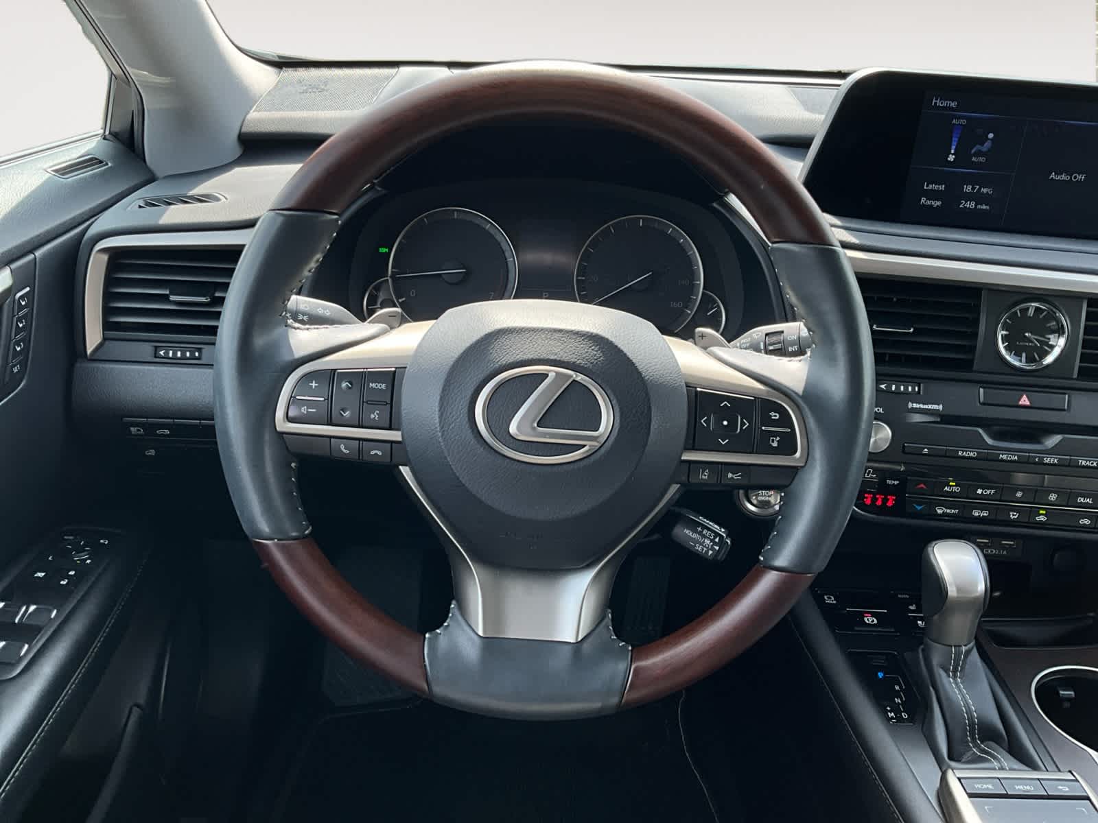 2022 Lexus RX  12