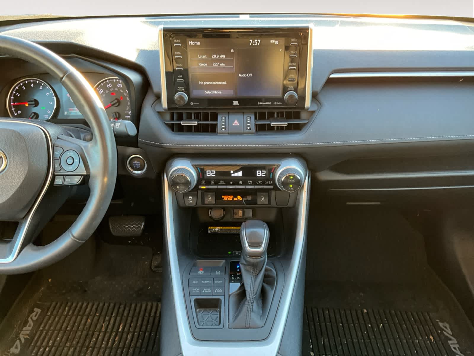 2019 Toyota RAV4 XLE Premium 11