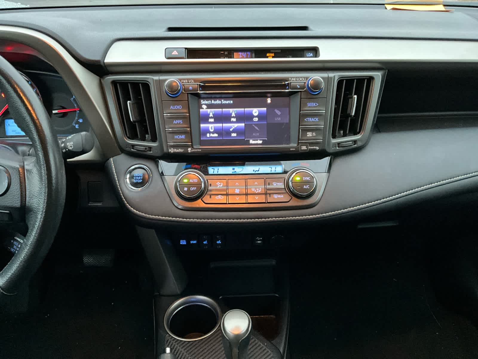 2015 Toyota RAV4 Limited 11