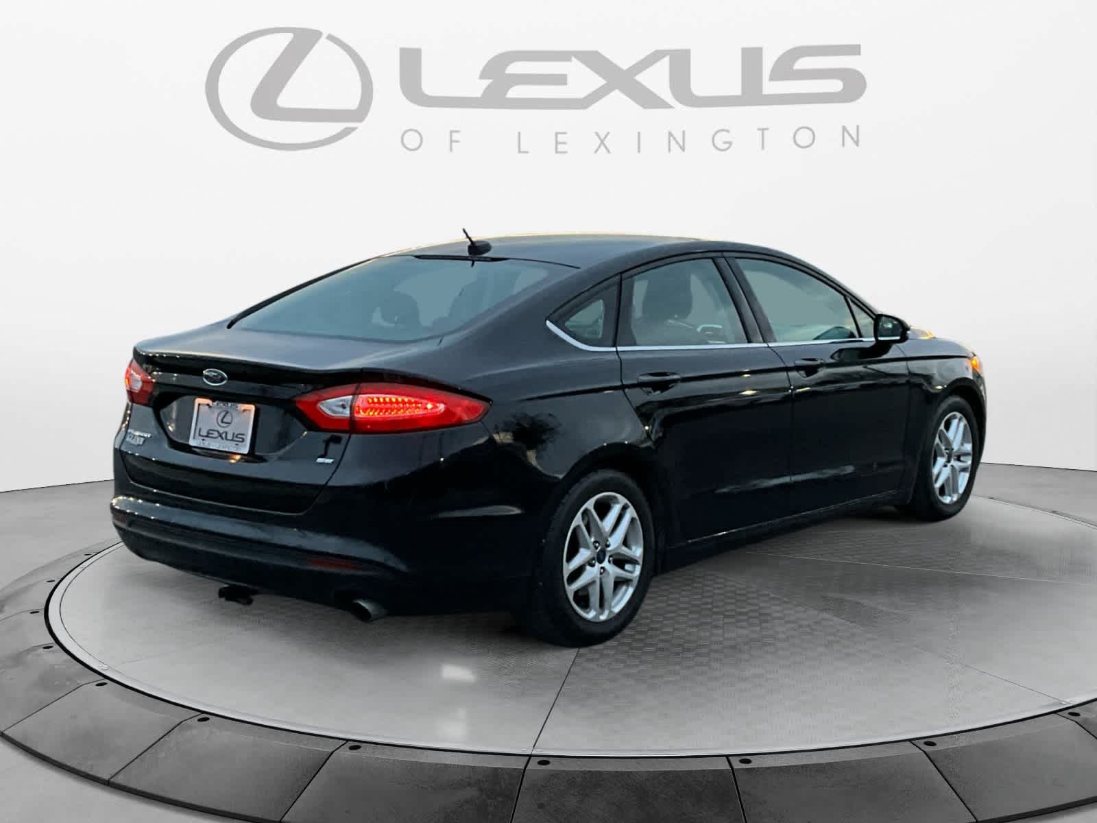 2016 Ford Fusion SE 5