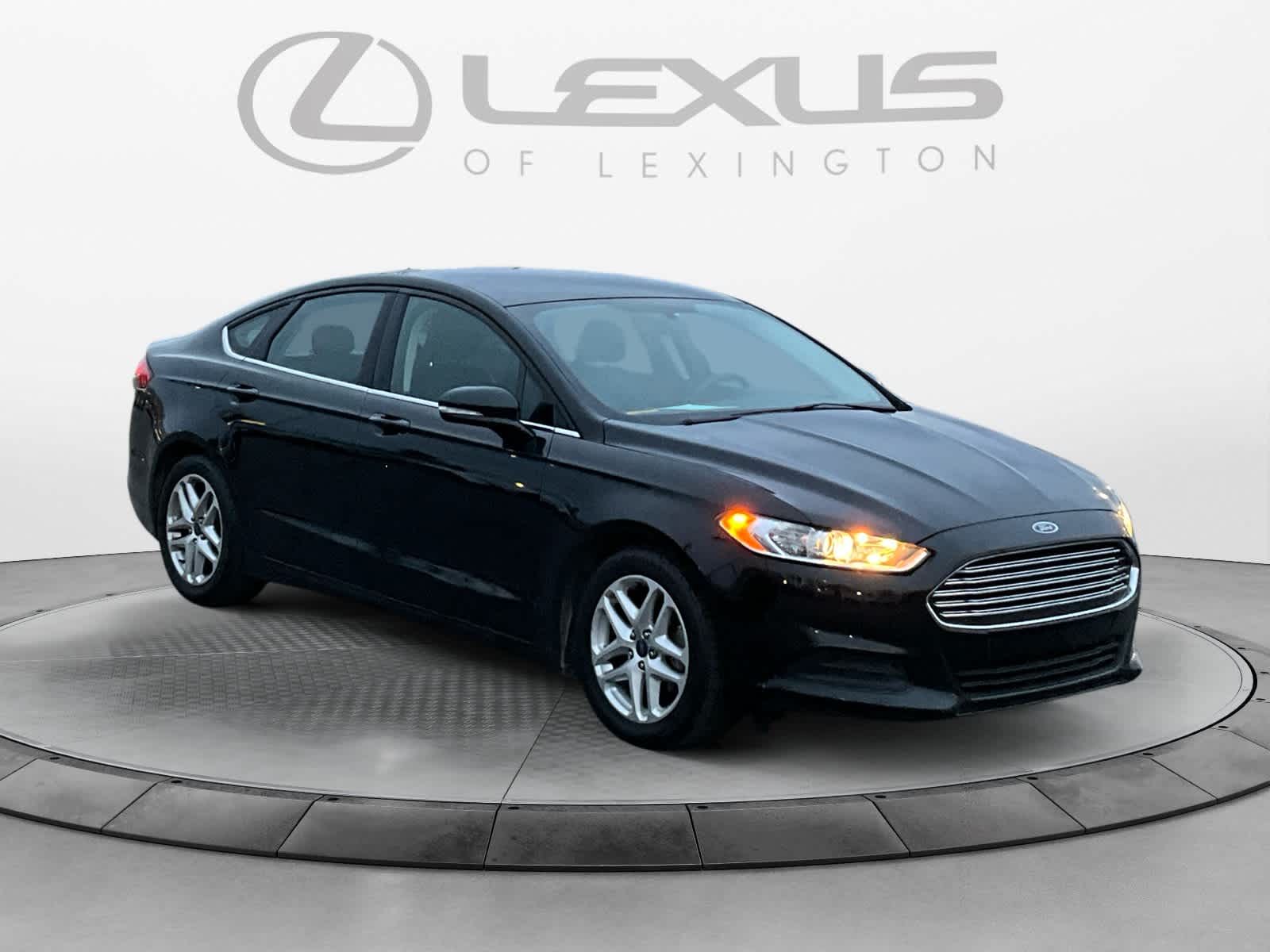 2016 Ford Fusion SE 7