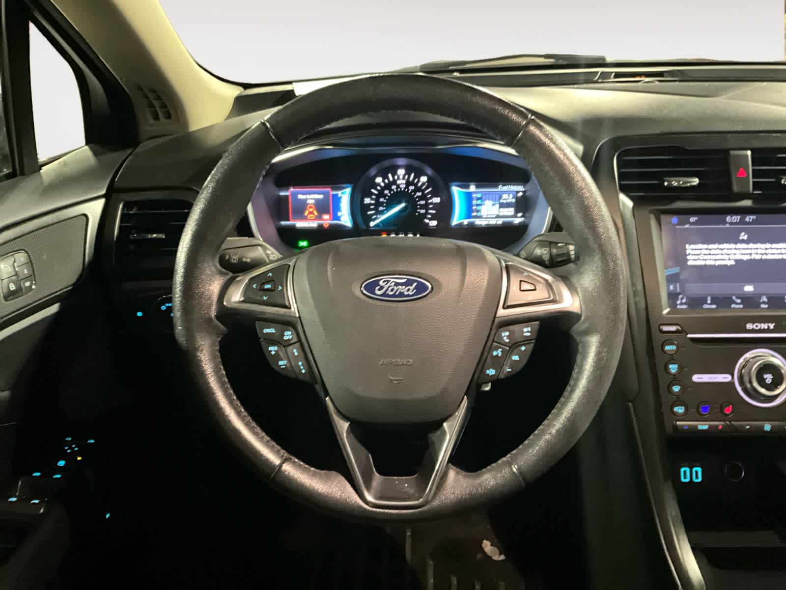 2019 Ford Fusion Hybrid Titanium 12