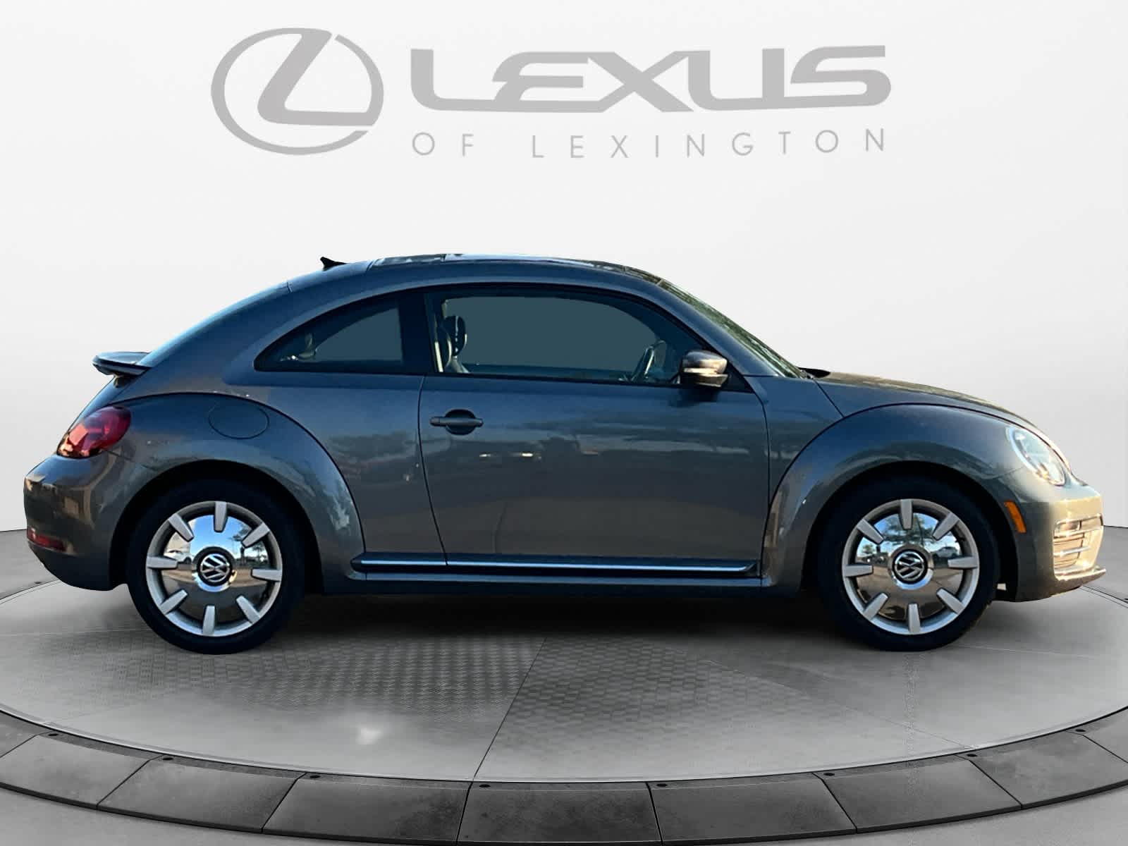 2017 Volkswagen Beetle 1.8T SEL 6