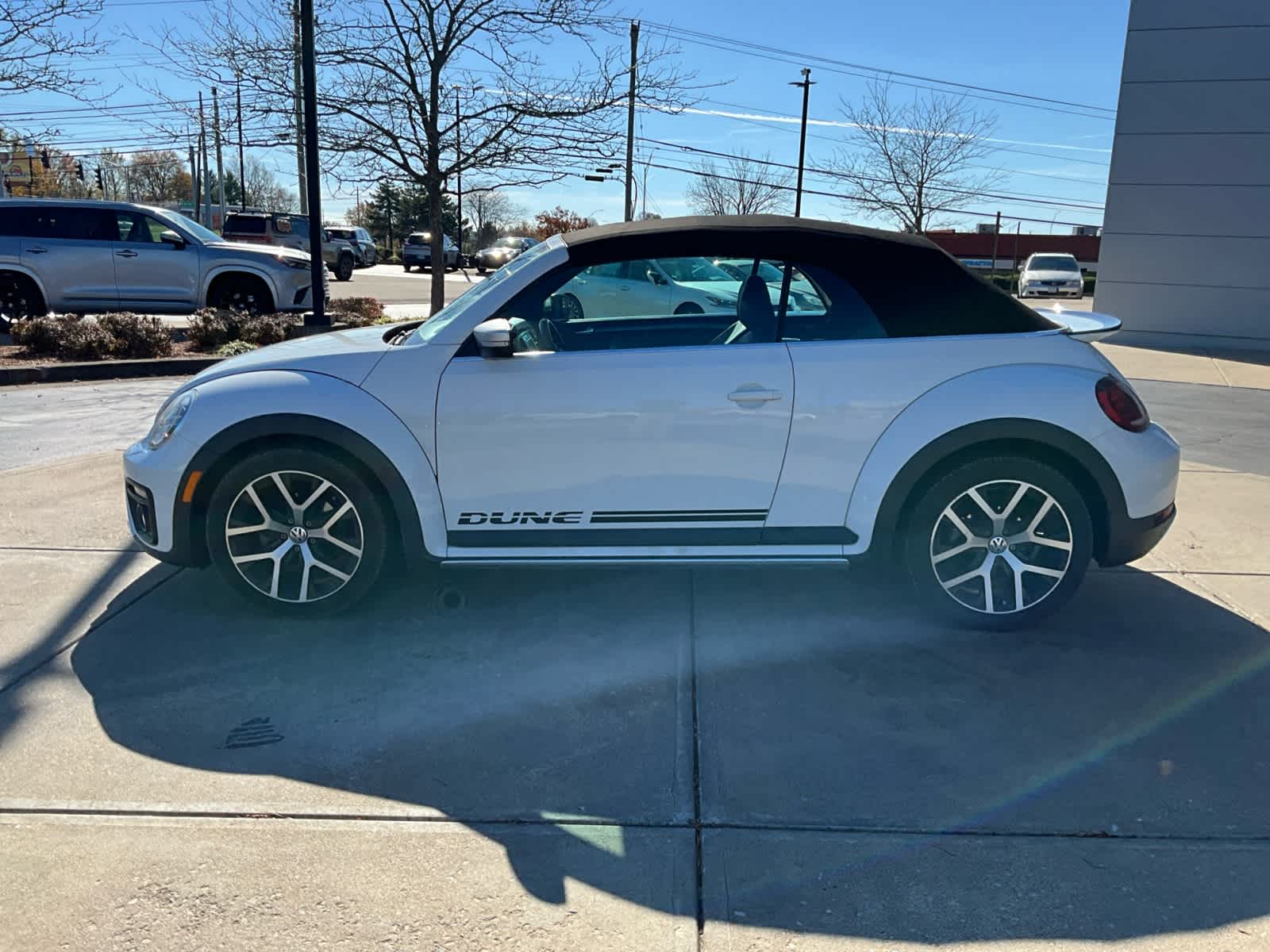 2017 Volkswagen Beetle 1.8T Dune 16