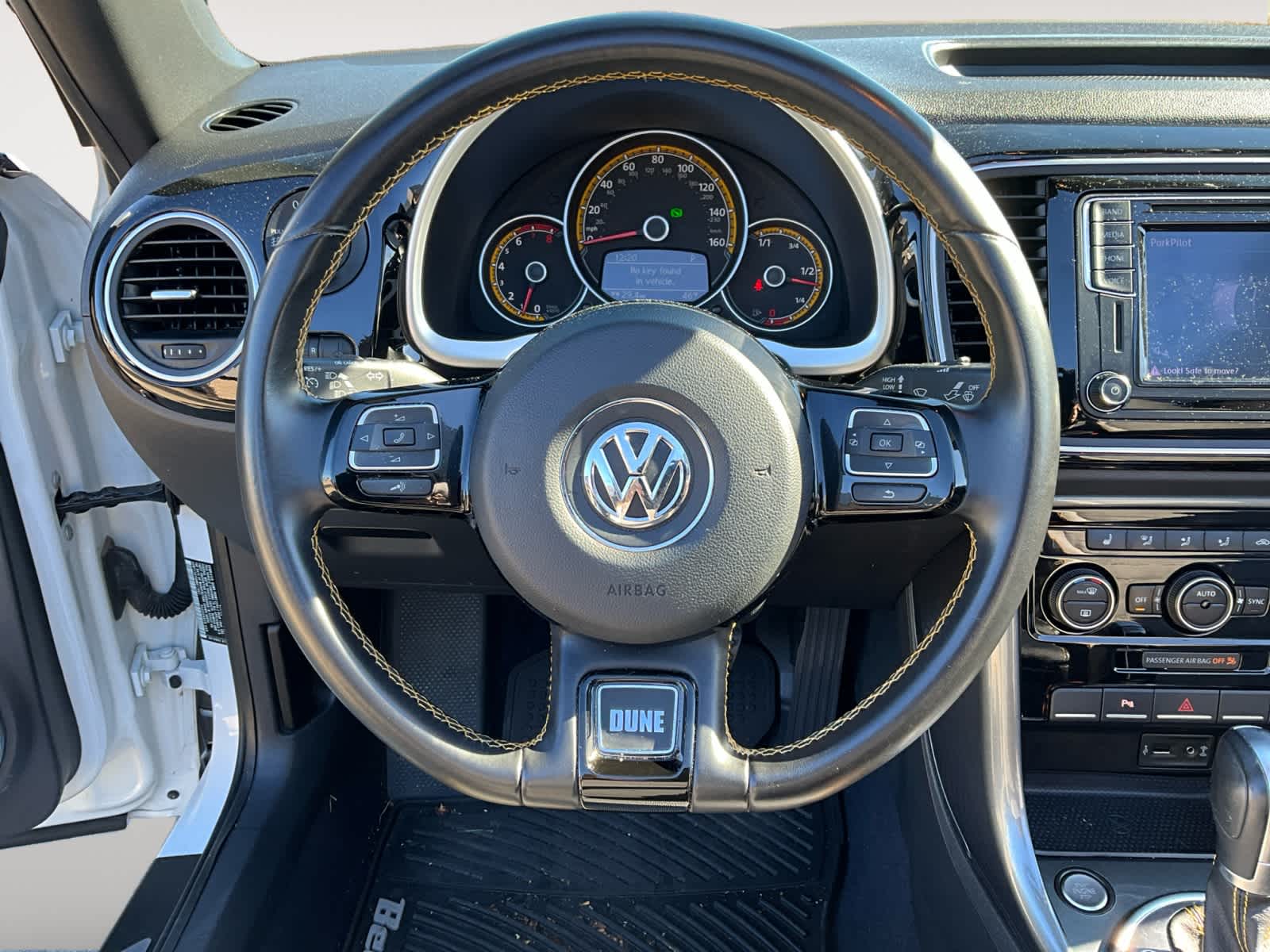 2017 Volkswagen Beetle 1.8T Dune 12