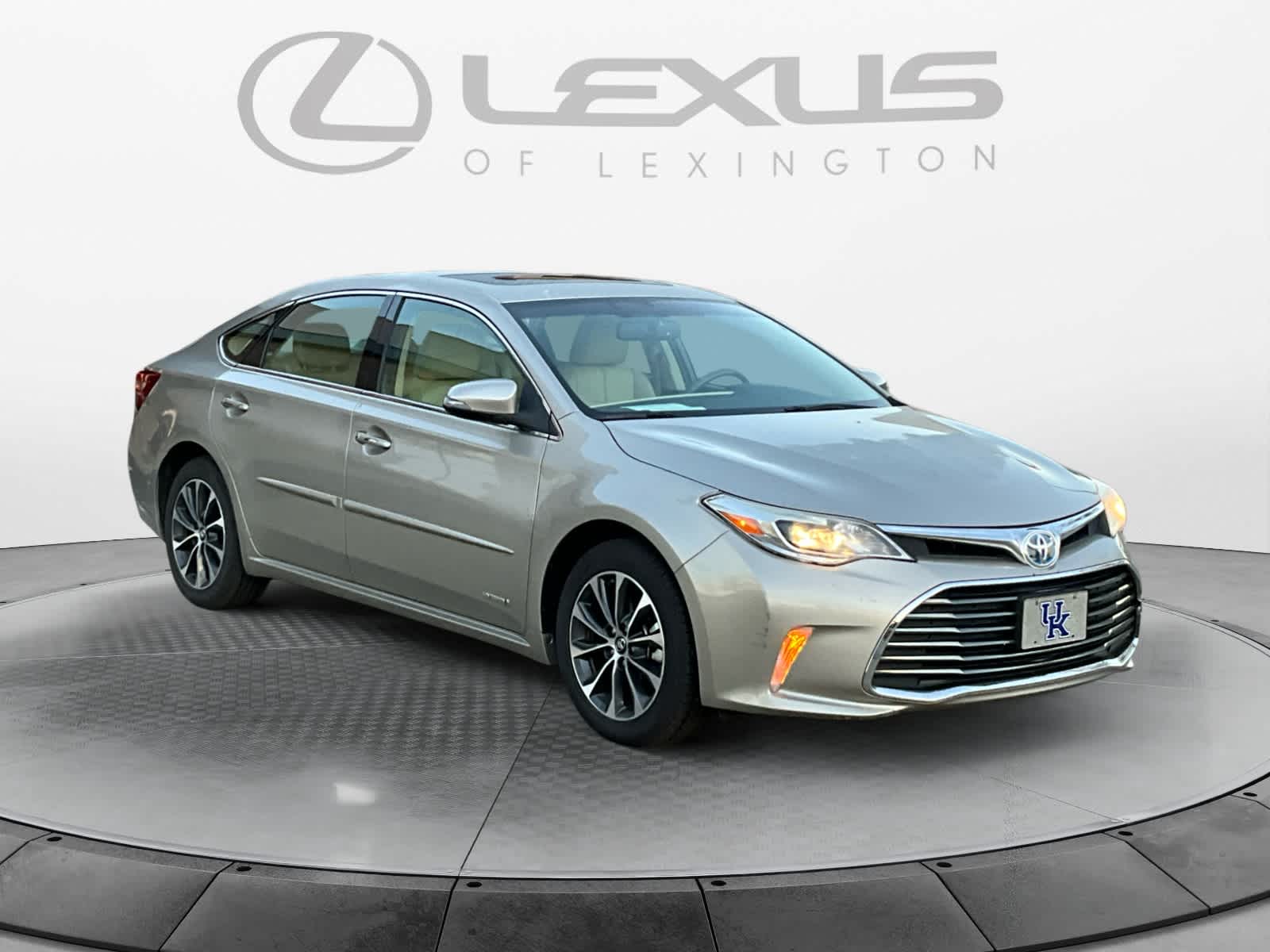 2016 Toyota Avalon Hybrid XLE Premium 7