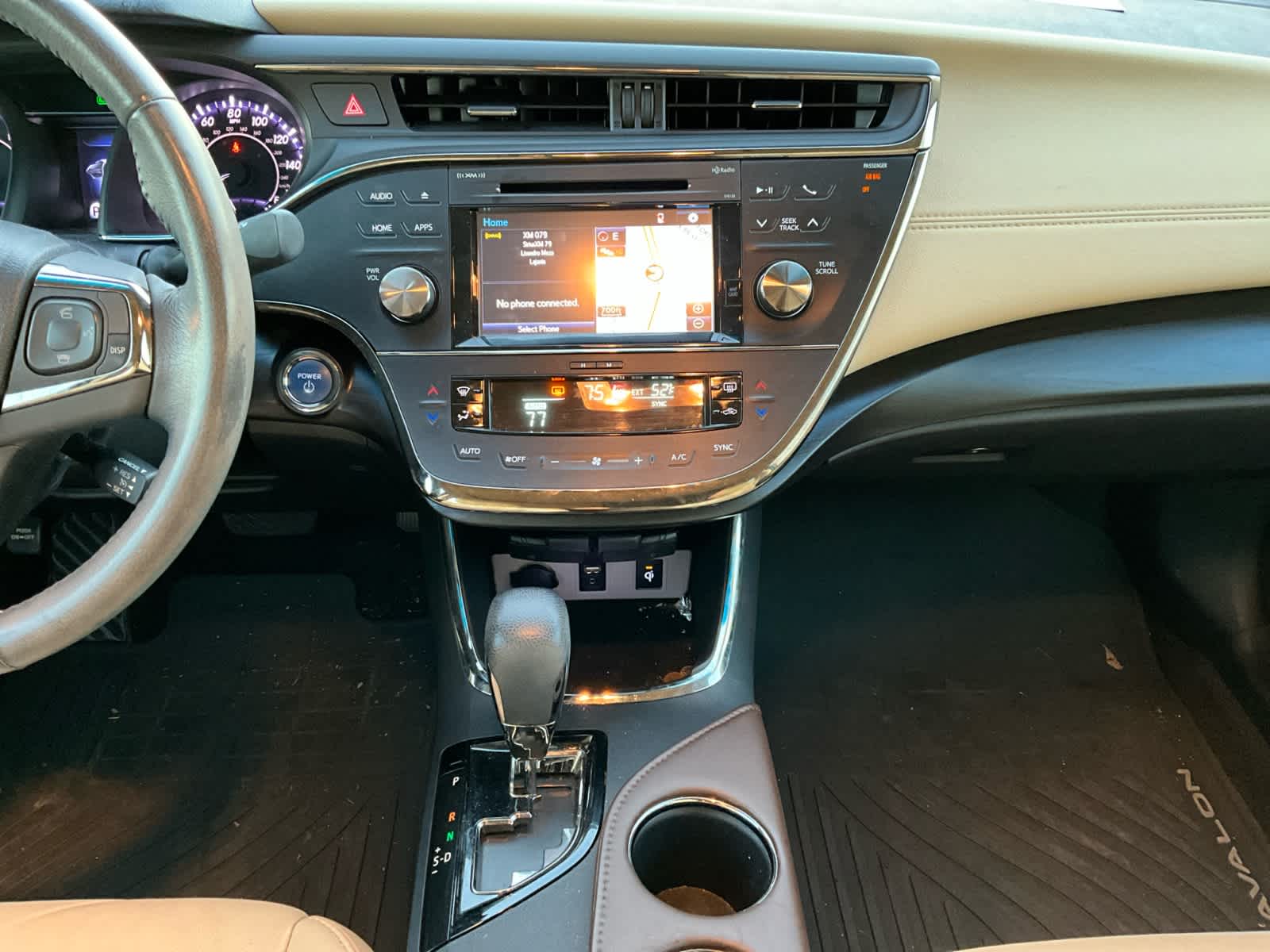 2016 Toyota Avalon Hybrid XLE Premium 11