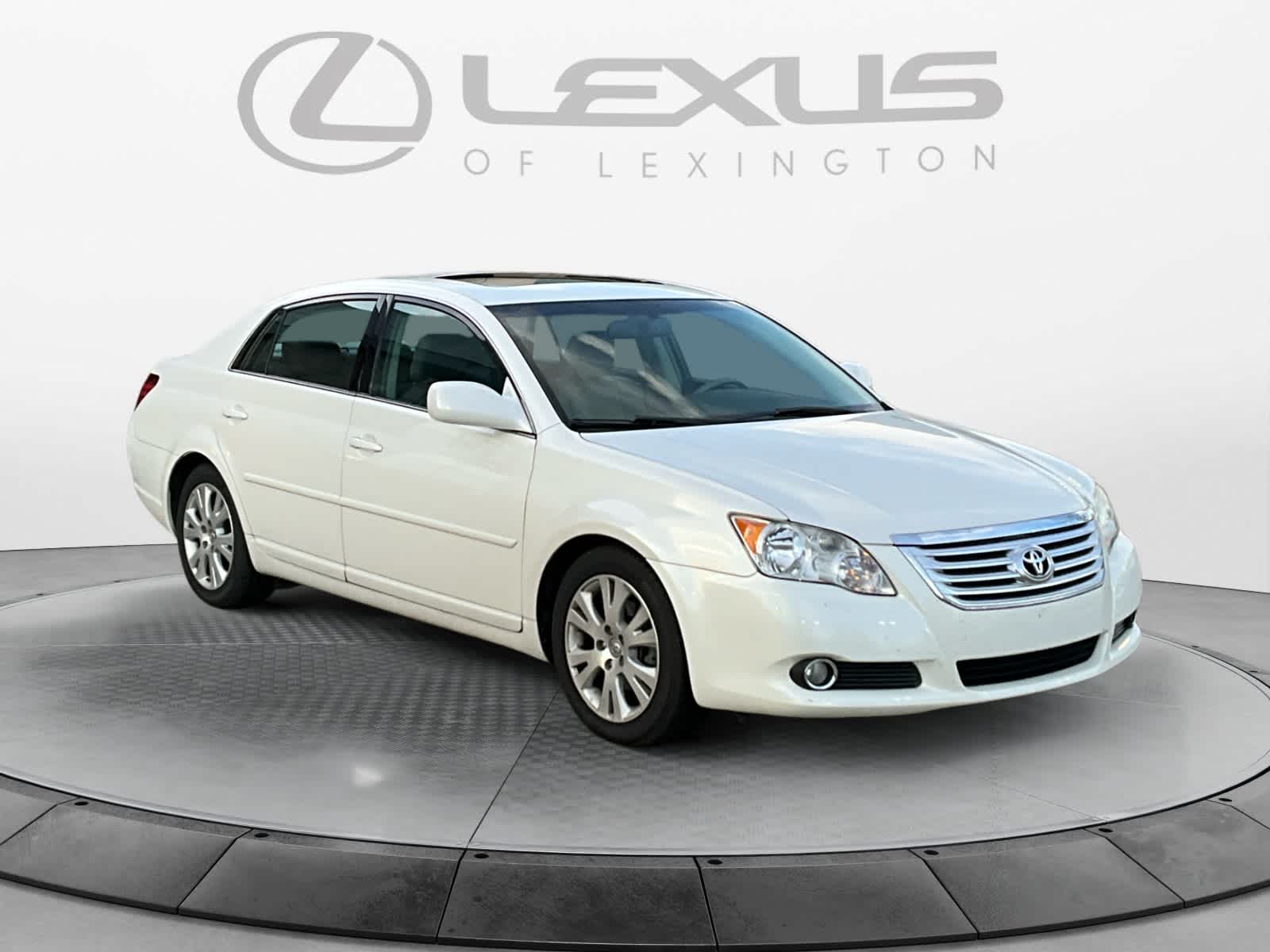 2010 Toyota Avalon XLS 7